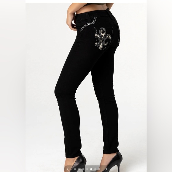 Miss Me dark blue jeans size 30 Fleur de Les pocket style skinny jeans Like new! - Picture 3 of 8